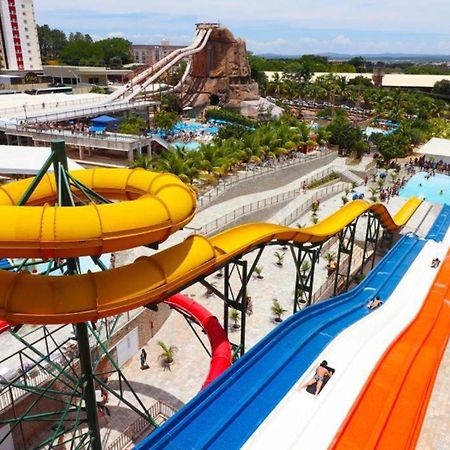 Lacqua Diroma Oficial - Diroma Acqua Park Incluido - Com Roupa De Cama E Banho Caldas Novas Dış mekan fotoğraf